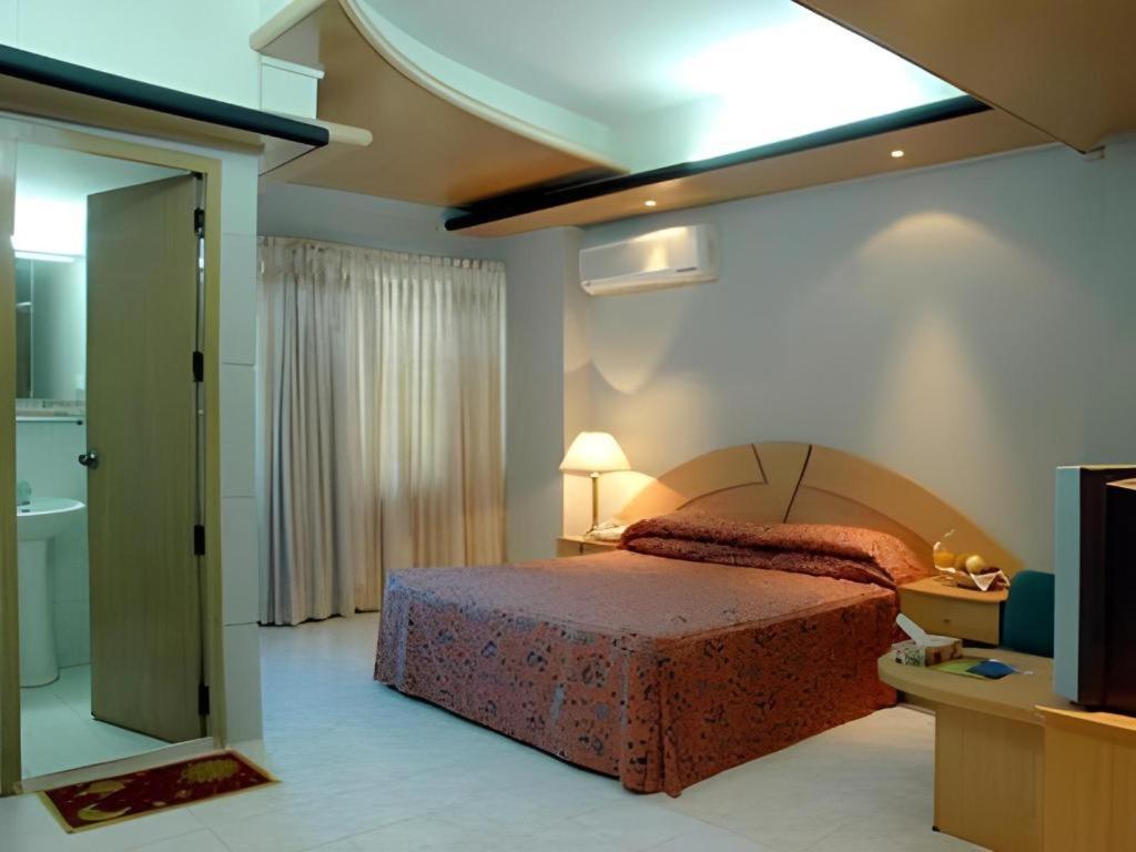 Hotel Tower Inn, Τσιταγκόνγκ Εξωτερικό φωτογραφία