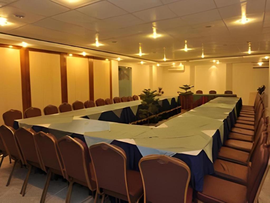 Hotel Tower Inn, Τσιταγκόνγκ Εξωτερικό φωτογραφία
