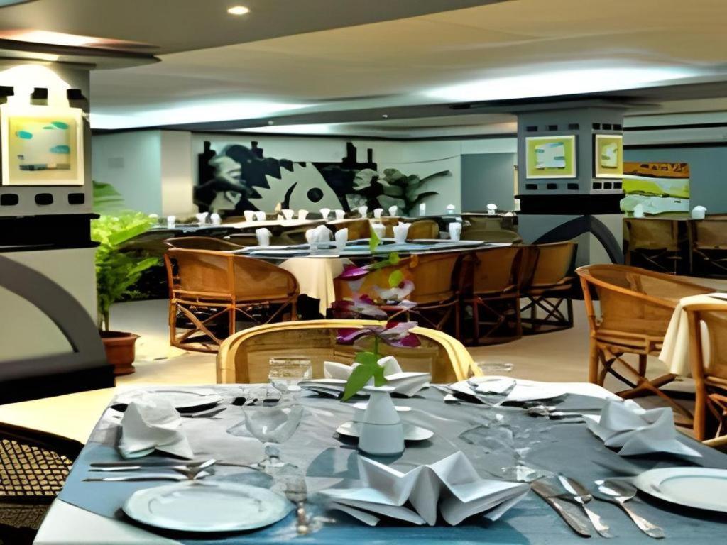 Hotel Tower Inn, Τσιταγκόνγκ Εξωτερικό φωτογραφία