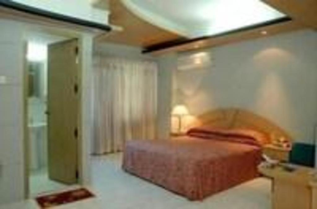 Hotel Tower Inn, Τσιταγκόνγκ Εξωτερικό φωτογραφία